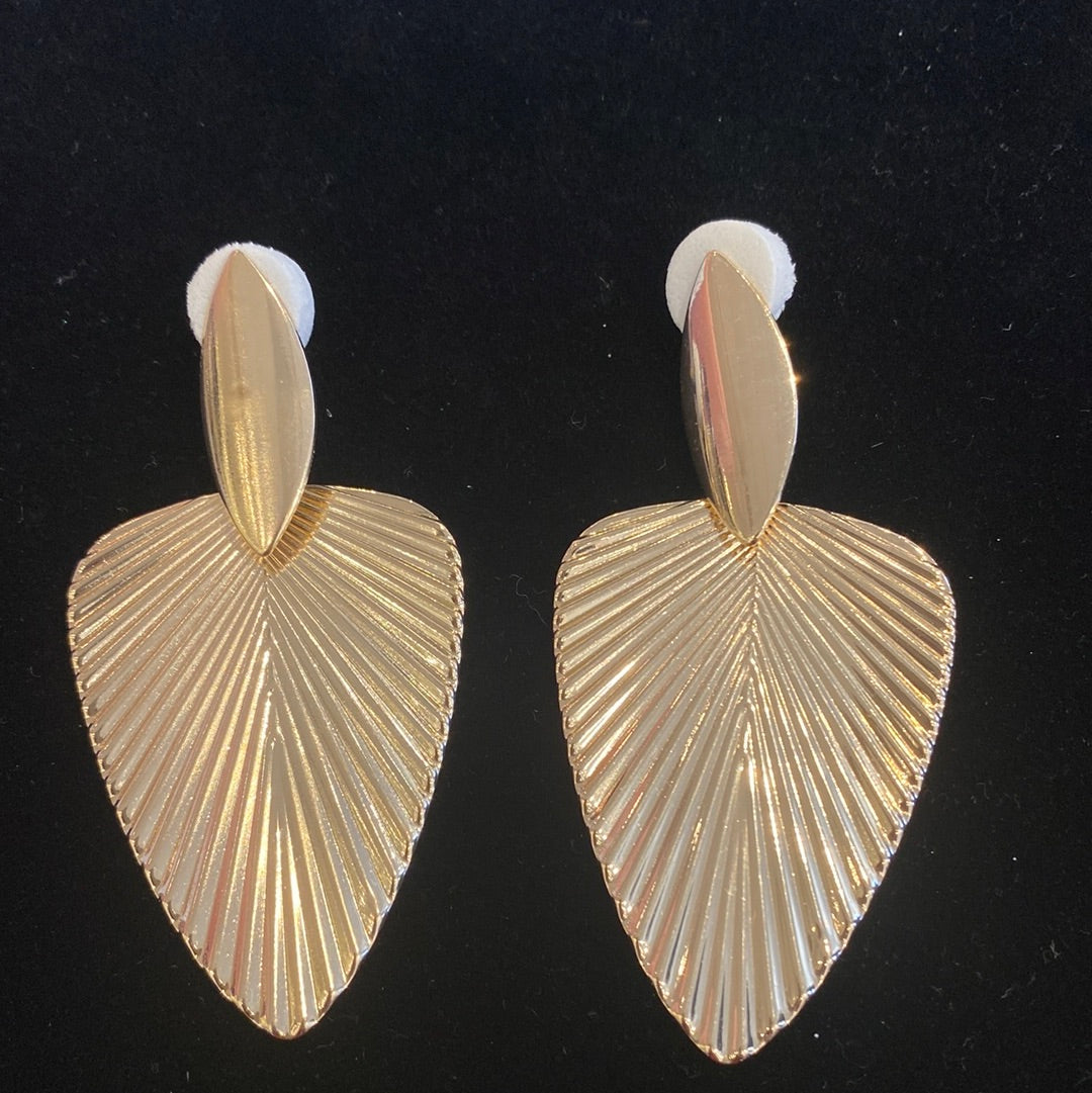 DUETS Chunky Gold Lightweight Earrings-Amazon-Malandra Boutique, Women's Fashion Boutique Located in Las Vegas, NV