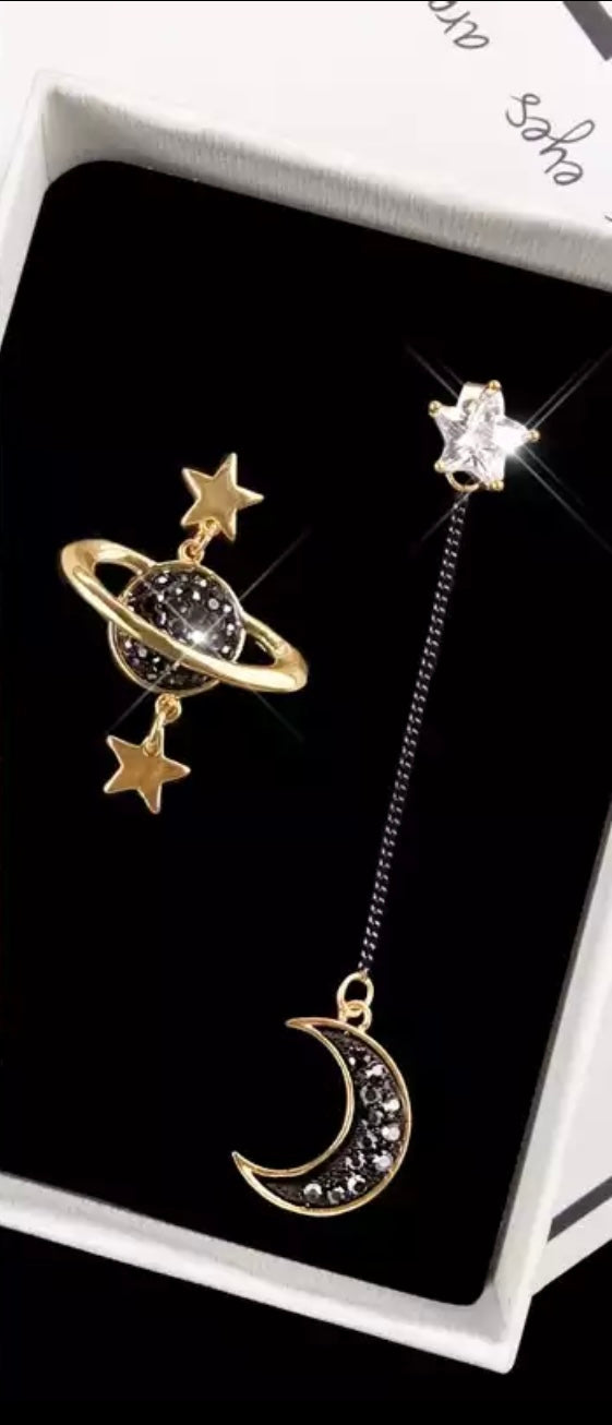 LUNA Gold Crescent Moon Earrings-Earrings-Ali-Malandra Boutique, Women's Fashion Boutique Located in Las Vegas, NV