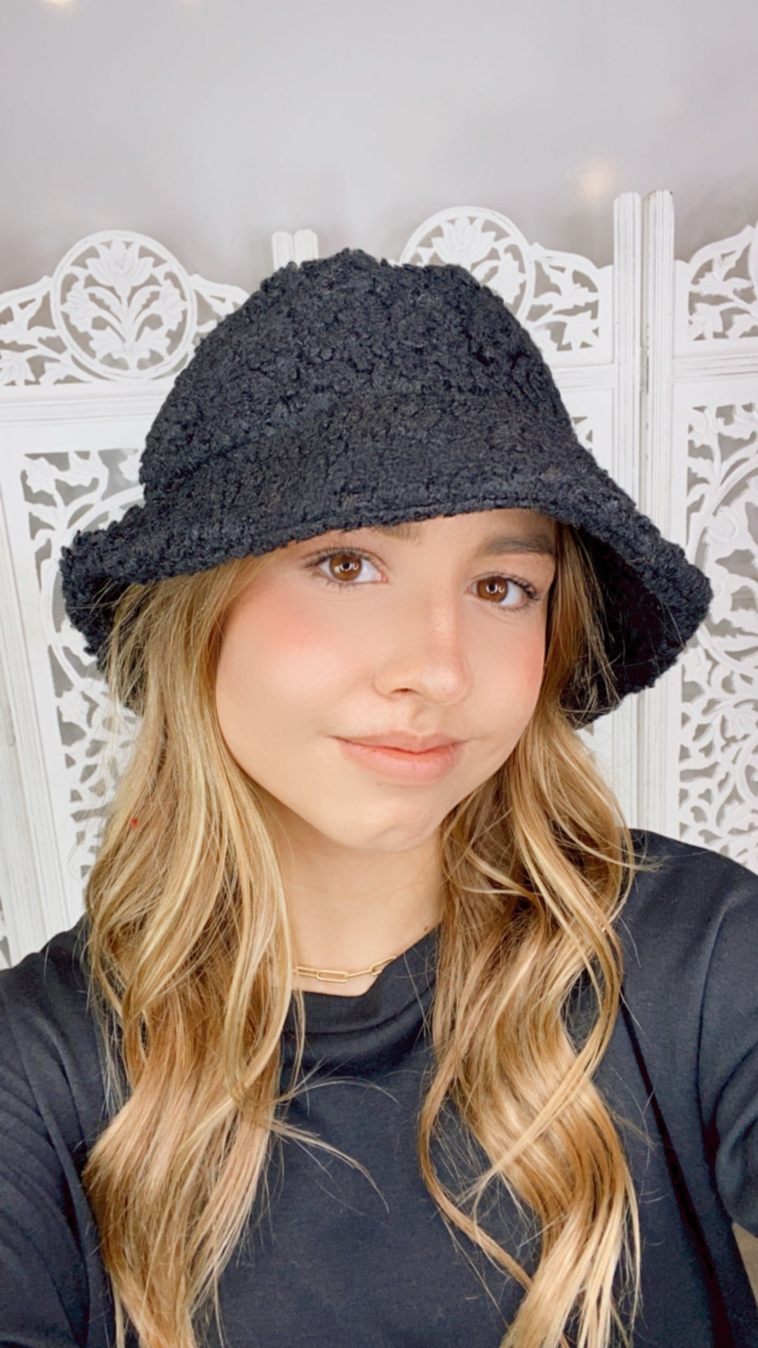 HEADS UP Sherpa Fur Solid Colored Bucket Hat-Apparel & Accessories-cap zone-Malandra Boutique, Women's Fashion Boutique Located in Las Vegas, NV