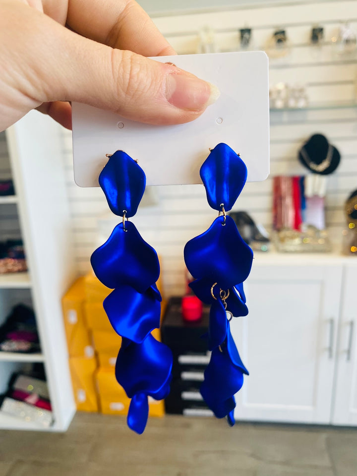 Petal Drop Dangle Earring-Earrings-Amazon-Malandra Boutique, Women's Fashion Boutique Located in Las Vegas, NV