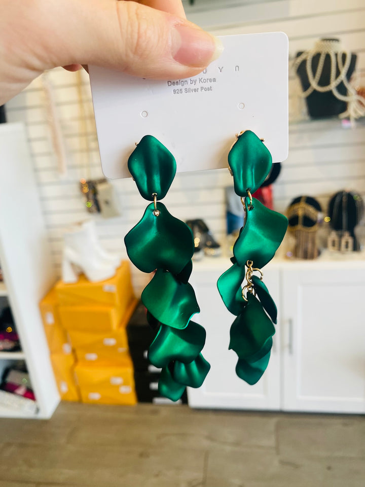 Petal Drop Dangle Earring-Earrings-Amazon-Malandra Boutique, Women's Fashion Boutique Located in Las Vegas, NV